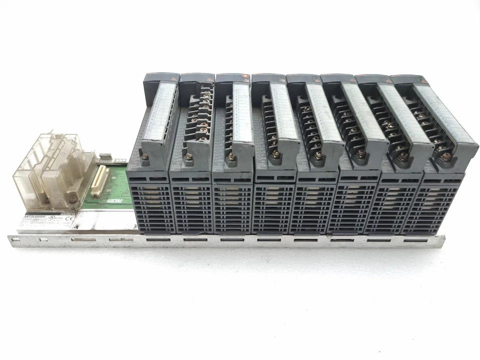 Mitsubishi Q68B BASE UNIT WITH 8 PCS QY10 MODULE SET (Used Working)